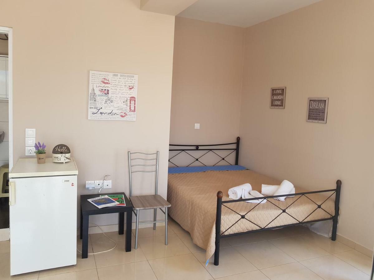 Butterfly Apartment Kalamata Exterior photo