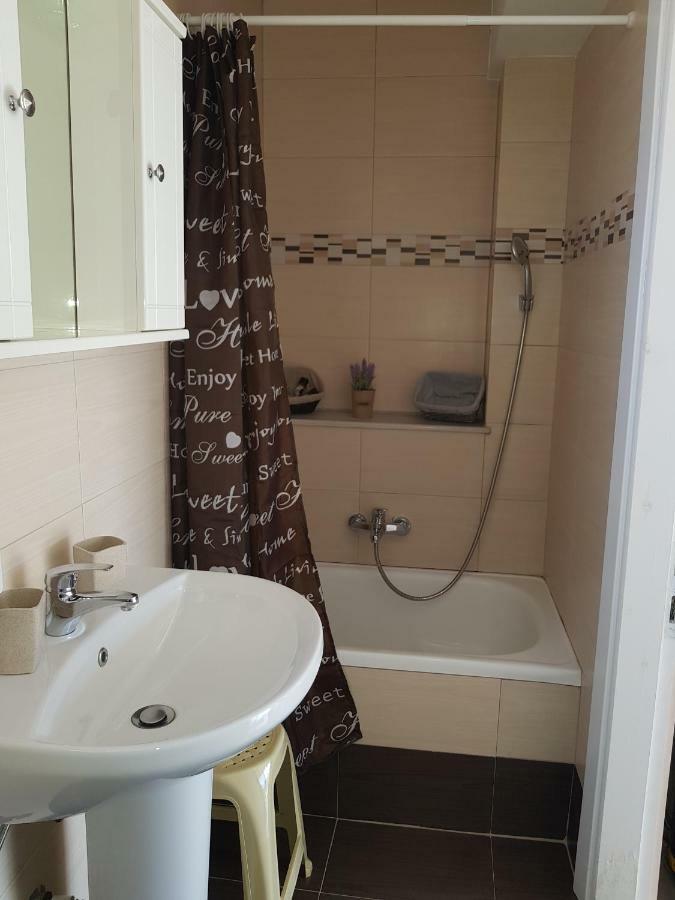 Butterfly Apartment Kalamata Exterior photo
